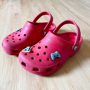 Crocs Big  Kid Classic Clogs Red J1